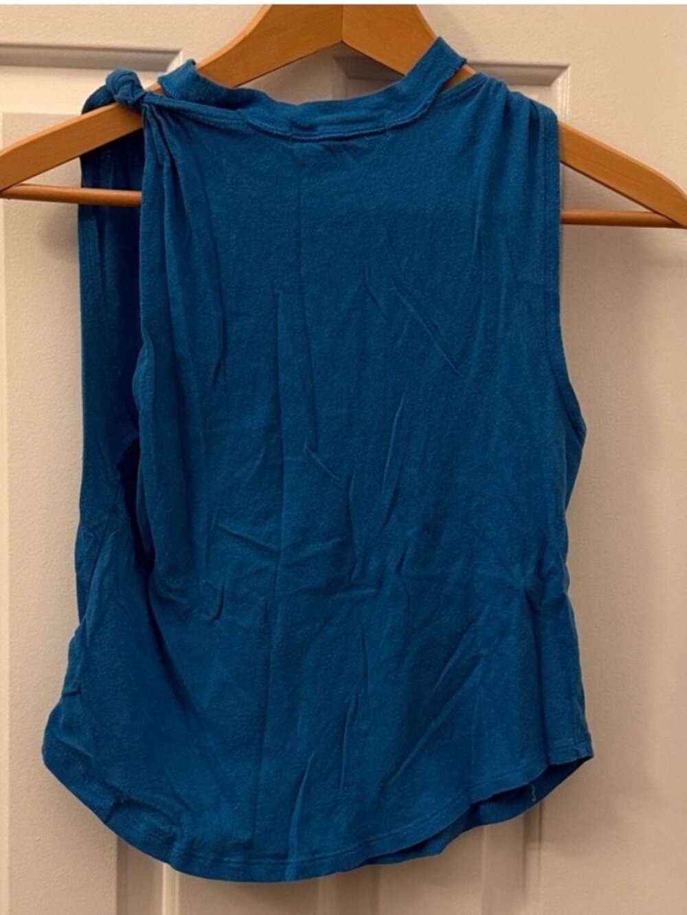 Twist Tank - Picture 2 of 2